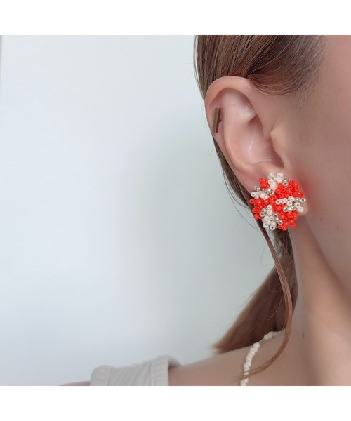 tone(トーン)の「【colore】】【金属アレルギー対応】ニュアンス柄 ビーズの大粒ピアス(MA)(ピアス(両耳用)・レディース・オレンジ・FREE)」の6枚目の写真