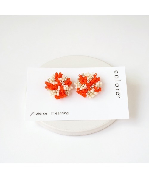 tone(トーン)の「【colore】】【金属アレルギー対応】ニュアンス柄 ビーズの大粒ピアス(MA)(ピアス(両耳用)・レディース・オレンジ・FREE)」の8枚目の写真