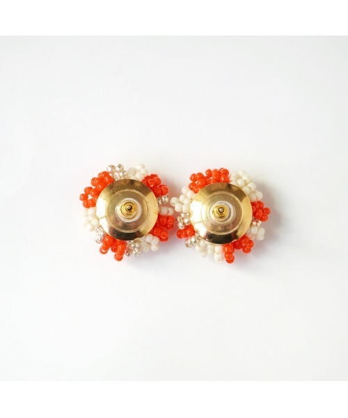 tone(トーン)の「【colore】】【金属アレルギー対応】ニュアンス柄 ビーズの大粒ピアス(MA)(ピアス(両耳用)・レディース・オレンジ・FREE)」の2枚目の写真