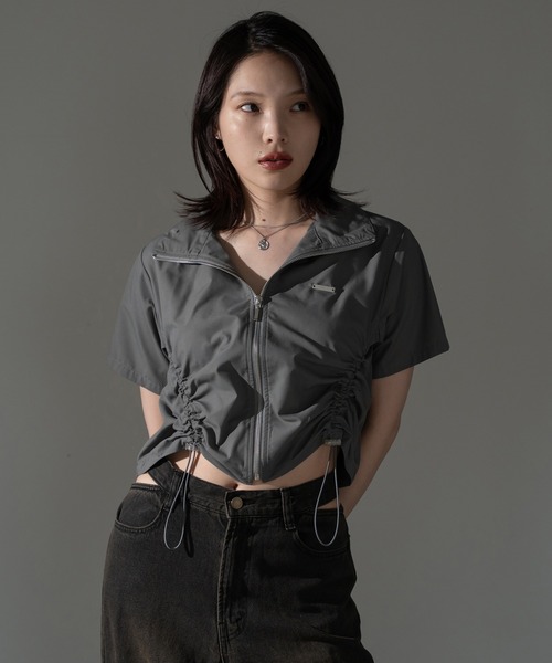 apres jour mignon(アプレジュールミニョン)の「シャーリングジップシャツ【ZOZOTOWN限定アイテム】(シャツ/ブラウス・レディース・ピンク/オフホワイト/チャコールグレー/ブルー・フリー/X-LARGE)」の9枚目の写真
