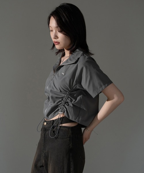 apres jour mignon(アプレジュールミニョン)の「シャーリングジップシャツ【ZOZOTOWN限定アイテム】(シャツ/ブラウス・レディース・ピンク/オフホワイト/チャコールグレー/ブルー・フリー/X-LARGE)」の10枚目の写真