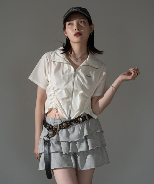 apres jour mignon(アプレジュールミニョン)の「シャーリングジップシャツ【ZOZOTOWN限定アイテム】(シャツ/ブラウス・レディース・ピンク/オフホワイト/チャコールグレー/ブルー・フリー/X-LARGE)」の5枚目の写真