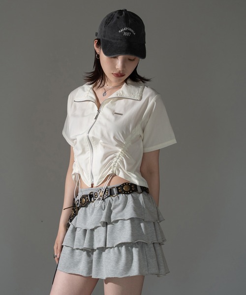 apres jour mignon(アプレジュールミニョン)の「シャーリングジップシャツ【ZOZOTOWN限定アイテム】(シャツ/ブラウス・レディース・ピンク/オフホワイト/チャコールグレー/ブルー・フリー/X-LARGE)」の6枚目の写真
