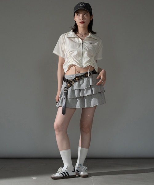 apres jour mignon(アプレジュールミニョン)の「シャーリングジップシャツ【ZOZOTOWN限定アイテム】(シャツ/ブラウス・レディース・ピンク/オフホワイト/チャコールグレー/ブルー・フリー/X-LARGE)」の8枚目の写真