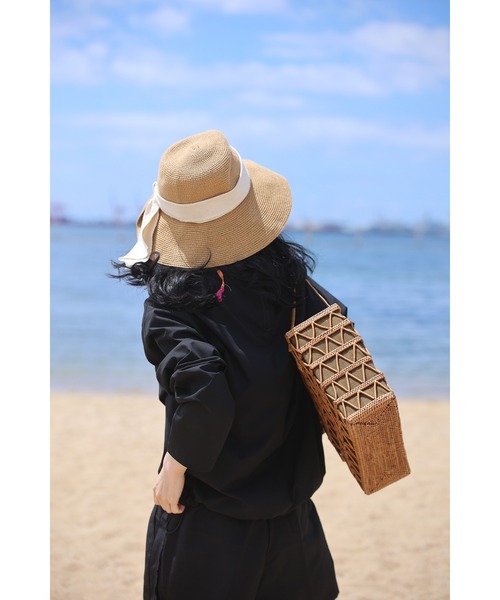 黒）夏もアクティブな私の為のUVカットラッシュガードプル