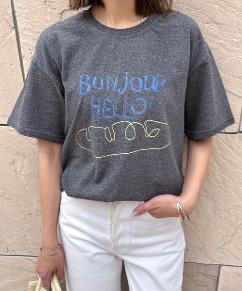 LOWO(ロワ)の「綿混フロントプリントTシャツ カットソー(Tシャツ/カットソー・レディース・ホワイト/ライトグレー/チャコールグレー・FREE)」の3枚目の写真