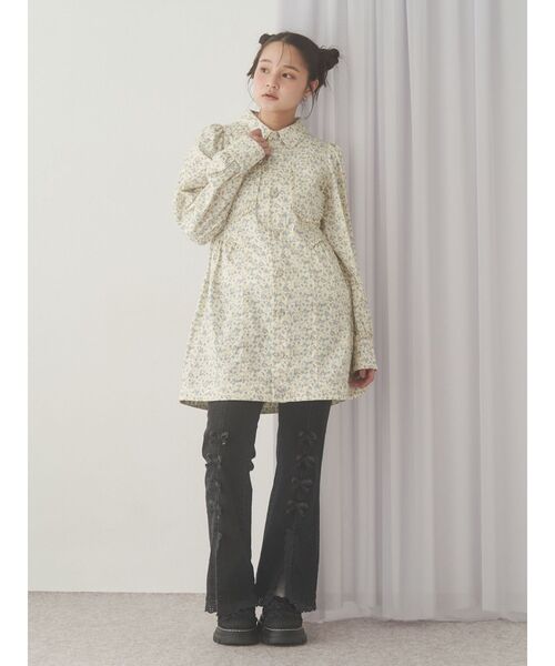 merry jenny（メリージェニー）の「ribbonスリムフレアデニム