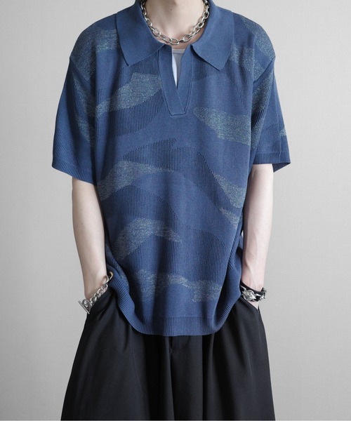KUUUPY（クーピー）の「Nuance Lame Skipper Knit Polo - ニュアンス ラメ スキッパーニットポロ（ポロシャツ・メンズ・ブルー/ブラック・SMALL/MEDIUM/LARGE）」の2枚目の写真