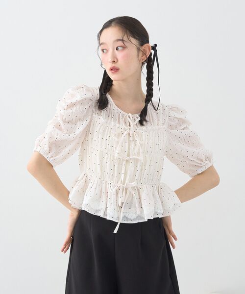 earth music&ecology(アースミュージックアンドエコロジー)の「【前後2WAY】レースティアードシャーリングブラウス(シャツ/ブラウス・レディース・ブラック/ブラウン/ドット/オフホワイト・FREE)」の10枚目の写真