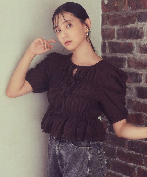 美品♡イッセイミヤケホワイトレーベル/シャーリングプリーツブラウス/シアー/2 楽天市場】ISSEY MIYAKE WHITE LABEL ブラウス 長袖 シャツ