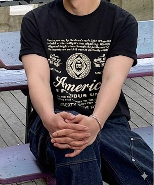 NOWLE(ノウル)の「【NOWLE】アメリカンフラッグ モチーフ 半袖 Tシャツ(Tシャツ/カットソー・メンズ・ホワイト/ワインレッド/ブラック・MEDIUM/LARGE/X-LARGE)」の2枚目の写真