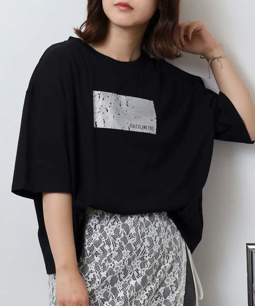 FUNALIVE(ファンアライブ)の「je crois soi ヴィンテージ箔プリント カットソー(Tシャツ/カットソー・レディース・オフホワイト/ブラック・FREE)」の1枚目の写真