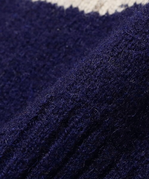 BEAMS PLUS（ビームスプラス）の「インターシャ クルーネック ニット（ニット/セーター・メンズ・ネイビー/ベージュ・XL/L/M/S）」の3枚目の写真
