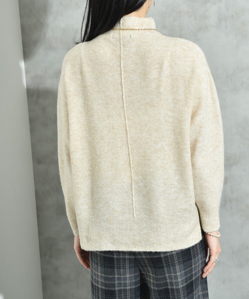 INTERPLANET(インタープラネット)の「7Gキャメル混ハイネックプルオーバー(ニット/セーター・レディース・マスタード/キャメル/ベージュ・MEDIUM/LARGE)」の11枚目の写真