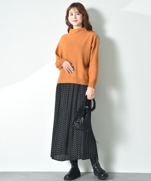 INTERPLANET(インタープラネット)の「7Gキャメル混ハイネックプルオーバー(ニット/セーター・レディース・マスタード/キャメル/ベージュ・MEDIUM/LARGE)」の22枚目の写真