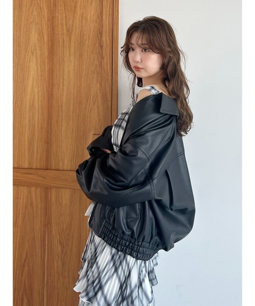 SNIDEL（スナイデル）の「バリエブルゾン（ブルゾン・レディース・ダークブラウン/ブルー/ブラック・F）」の7枚目の写真