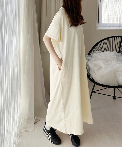 ReRe(リリ)の「Tシャツロングワンピース(ワンピース・レディース・ブラウン/ダークブルー/ベージュ/ブラック/ホワイト×ブラック・MEDIUM)」の13枚目の写真