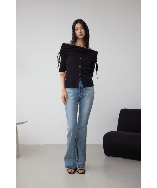 AZUL by moussy（アズールバイマウジー）の「5分袖ギャザーオフショルニットトップス（ニット/セーター・レディース・ブラック/ライトブラウン/杢グレー・FREE）」の4枚目の写真