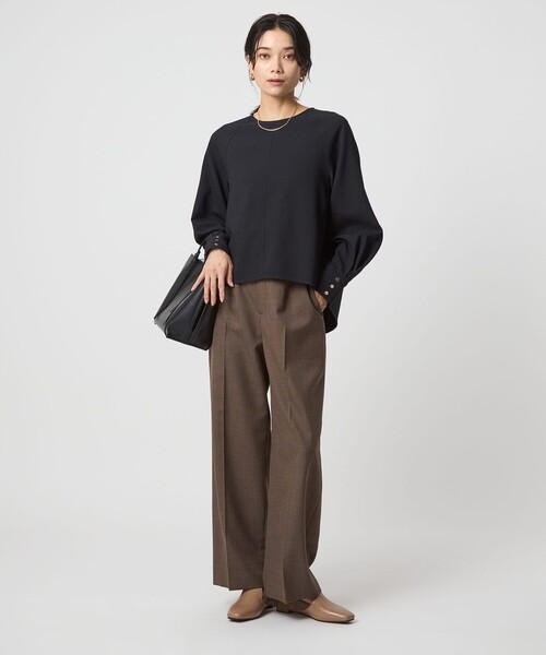 green label relaxing(グリーンレーベルリラクシング)の「ソフトジョーゼット プルオーバー -マシンウォッシャブル・ストレッチ-(シャツ/ブラウス・レディース・オフホワイト/ネイビー/ブラウン・FREE)」の14枚目の写真