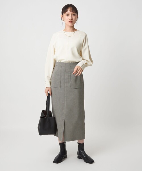 green label relaxing(グリーンレーベルリラクシング)の「ソフトジョーゼット プルオーバー -マシンウォッシャブル・ストレッチ-(シャツ/ブラウス・レディース・オフホワイト/ネイビー/ブラウン・FREE)」の21枚目の写真