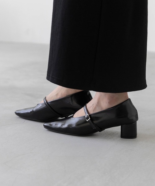 welleg(ウェレッグ)の「【 極やわ 】 2way 甲ストラップ ミドルヒール 極やわパンプス(パンプス・レディース・ブラック/アイボリー/シルバー/ブラウン・21.5cm/22.0cm/22.5cm/23.0cm/23.5cm/24.0cm/24.5cm/25.0cm/25.5cm/26.0cm)」の7枚目の写真