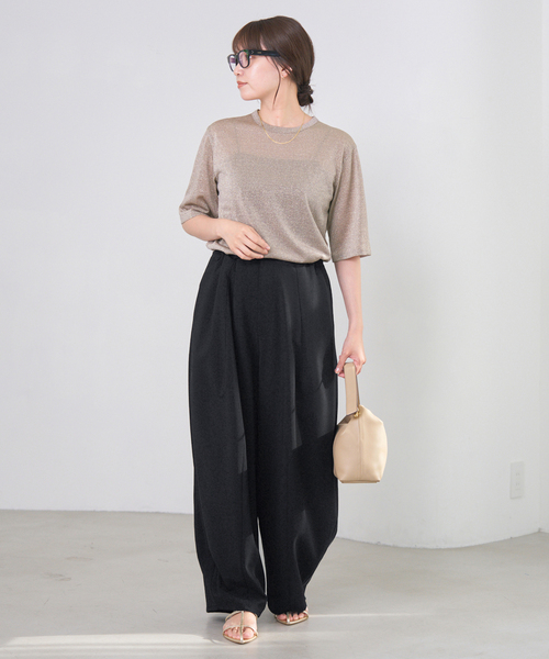 IENA（イエナ）の「コクーンパンツ（スラックス・レディース・ベージュ/ブラック/グレー・38/36/34）」の4枚目の写真