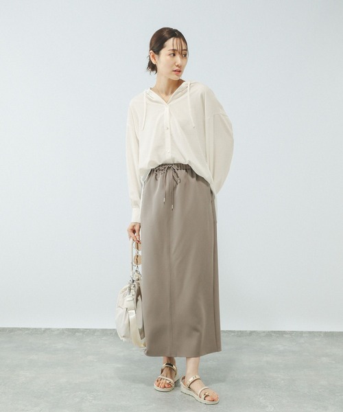 GLOBAL WORK（グローバルワーク）の「UVプロテクトフードシャツ/577690（シャツ/ブラウス・レディース・ブラック/オフホワイト/テラコッタ/グレイッシュベージュ・MEDIUM/LARGE）」の21枚目の写真