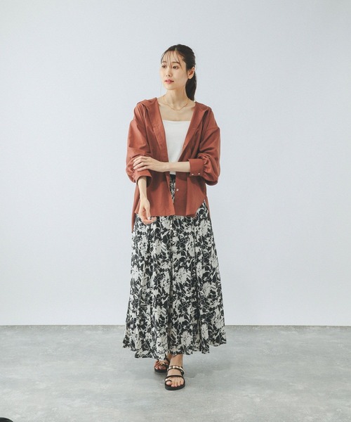 GLOBAL WORK（グローバルワーク）の「UVプロテクトフードシャツ/577690（シャツ/ブラウス・レディース・ブラック/オフホワイト/テラコッタ/グレイッシュベージュ・MEDIUM/LARGE）」の7枚目の写真