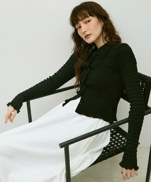 Lutim by u(ルチバイユー)の「Popcorn polo frill cuffs cardigan / ポップコーンポロフリルカフカーディガン(カーディガン/ボレロ・レディース・ブラック/ナチュラル・FREE)」の1枚目の写真