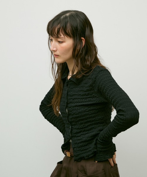 Lutim by u(ルチバイユー)の「Popcorn polo frill cuffs cardigan / ポップコーンポロフリルカフカーディガン(カーディガン/ボレロ・レディース・ブラック/ナチュラル・FREE)」の21枚目の写真
