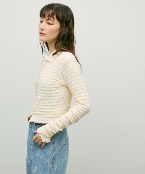 Lutim by u(ルチバイユー)の「Popcorn polo frill cuffs cardigan / ポップコーンポロフリルカフカーディガン(カーディガン/ボレロ・レディース・ブラック/ナチュラル・FREE)」の3枚目の写真
