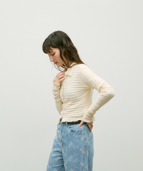 Lutim by u(ルチバイユー)の「Popcorn polo frill cuffs cardigan / ポップコーンポロフリルカフカーディガン(カーディガン/ボレロ・レディース・ブラック/ナチュラル・FREE)」の10枚目の写真