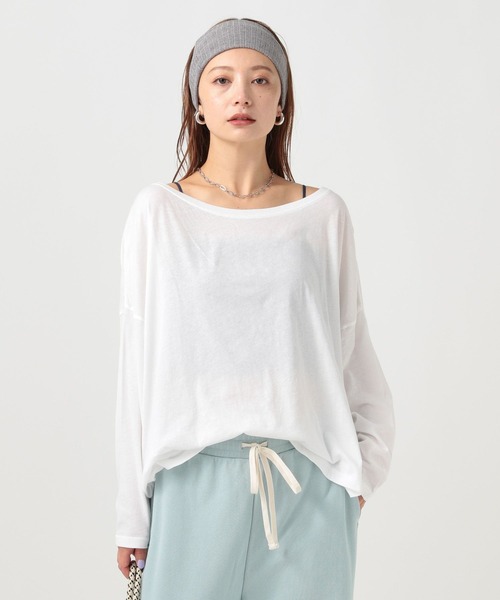 BAYFLOW（ベイフロー）の「[ワンショルダーでも着られる]オーバーサイズシアーロンT（Tシャツ/カットソー・レディース・チャコール/オフホワイト/ライトブルー・FREE）」の2枚目の写真