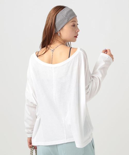 BAYFLOW（ベイフロー）の「[ワンショルダーでも着られる]オーバーサイズシアーロンT（Tシャツ/カットソー・レディース・チャコール/オフホワイト/ライトブルー・FREE）」の8枚目の写真