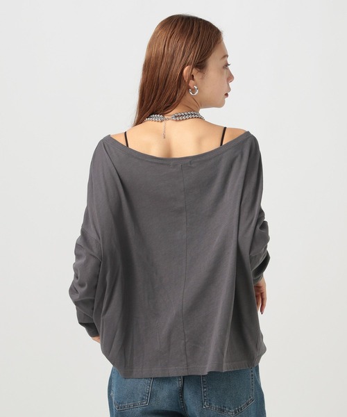 BAYFLOW（ベイフロー）の「[ワンショルダーでも着られる]オーバーサイズシアーロンT（Tシャツ/カットソー・レディース・チャコール/オフホワイト/ライトブルー・FREE）」の10枚目の写真