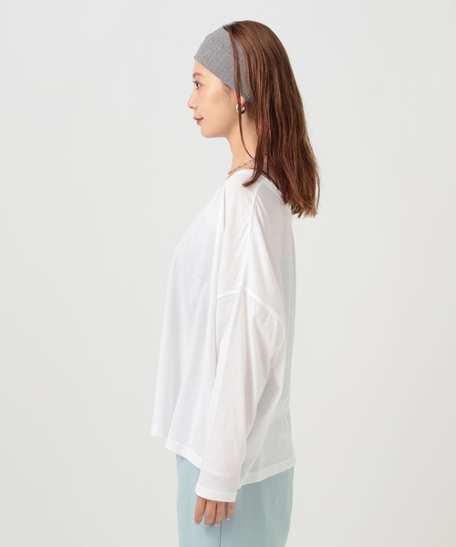 BAYFLOW（ベイフロー）の「[ワンショルダーでも着られる]オーバーサイズシアーロンT（Tシャツ/カットソー・レディース・チャコール/オフホワイト/ライトブルー・FREE）」の16枚目の写真