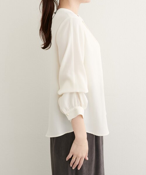 natural couture(ナチュラルクチュール)の「【WEB限定】レースフロントピンタックブラウス(シャツ/ブラウス・レディース・ネイビー/ミント/ベージュ/サックスブルー/オフホワイト・FREE)」の11枚目の写真