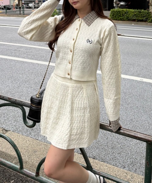 continuer de NICE CLAUP（コンティニューデナイスクラップ）の「【SETUP対応】ケーブルカーデ&ミニスカートSET（ワンピース・レディース・ボルドー/ネイビー/トップグレー/アイボリー/ブラウン・FREE）」の2枚目の写真