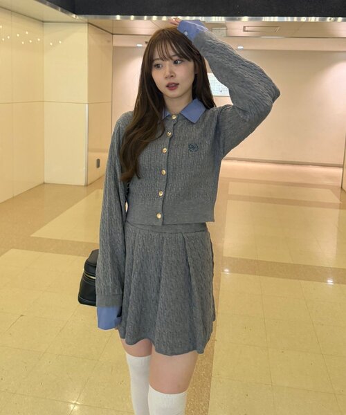 continuer de NICE CLAUP（コンティニューデナイスクラップ）の「【SETUP対応】ケーブルカーデ&ミニスカートSET（ワンピース・レディース・ボルドー/ネイビー/トップグレー/アイボリー/ブラウン・FREE）」の3枚目の写真