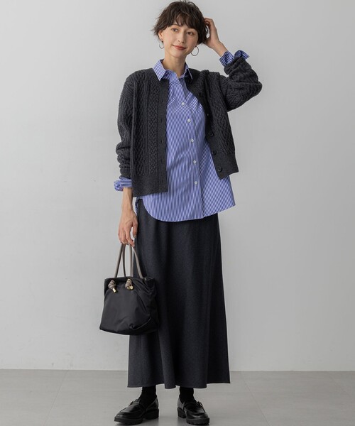 23区 S(ニジュウサンクチイサイサイズ)の「カシミヤブレンド ケーブルニットカーディガン(カーディガン/ボレロ・レディース・ライトグリーン系/グレー系/ベージュ系/ライトグレー系・32)」の14枚目の写真