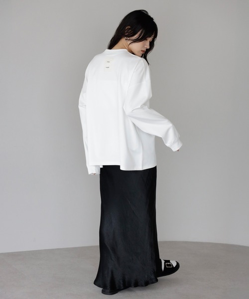 ENC（エンク）の「【動画あり】smooth touch photo print long sleeve T-shirt / スムースタッチフォトプリントロンT（Tシャツ/カットソー・レディース・ネイビー/オフホワイト/ブラック・FREE）」の8枚目の写真