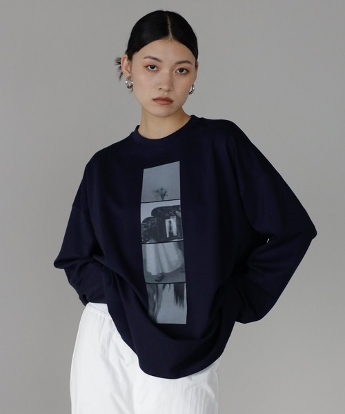 ENC（エンク）の「【動画あり】smooth touch photo print long sleeve T-shirt / スムースタッチフォトプリントロンT（Tシャツ/カットソー・レディース・ネイビー/オフホワイト/ブラック・FREE）」の20枚目の写真
