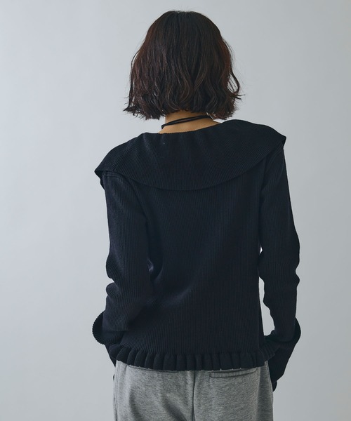 ELLEgirl（エルガール）の「ラッフルカラーリブニットカーディガン【ELLEgirl/エルガール】（カーディガン/ボレロ・レディース・ブラック・FREE）」の6枚目の写真