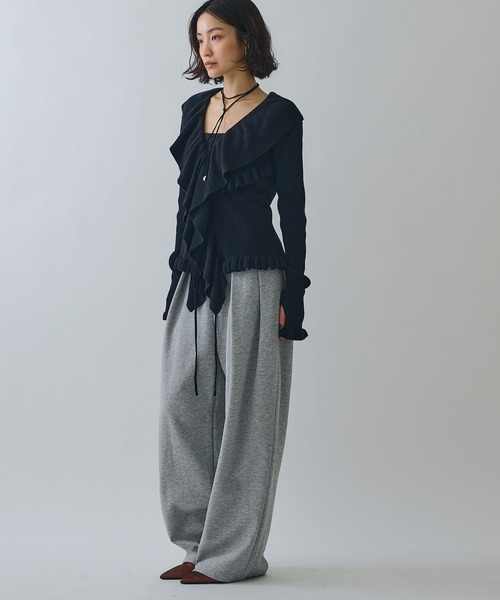 ELLEgirl（エルガール）の「ラッフルカラーリブニットカーディガン【ELLEgirl/エルガール】（カーディガン/ボレロ・レディース・ブラック・FREE）」の14枚目の写真