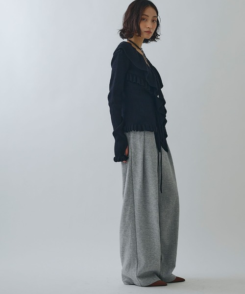 ELLEgirl（エルガール）の「ラッフルカラーリブニットカーディガン【ELLEgirl/エルガール】（カーディガン/ボレロ・レディース・ブラック・FREE）」の16枚目の写真