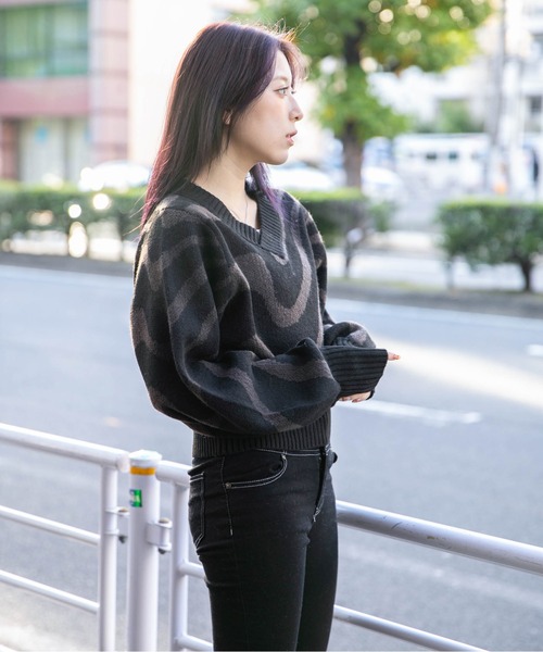 セール】《ゼブラ柄×Vネック》レディース ニットプルオーバー モード