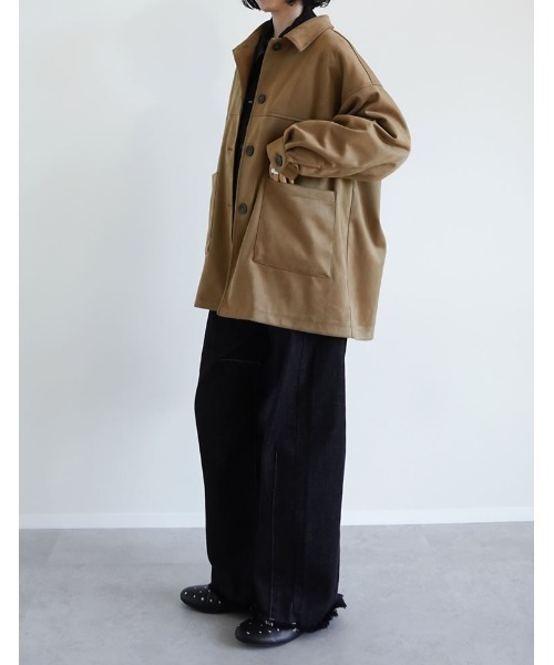 Re:EDIT（リエディ）の「[2025AW COLLECTION]フェイクスウェードシャツジャケット（ステンカラーコート・レディース・キャメル/ブラウン/チャコール・FREE）」の14枚目の写真