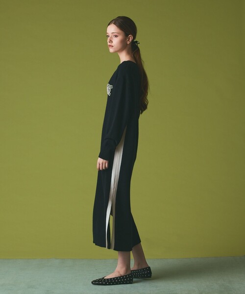 GRACE CLASS(グレースクラス)の「ライン配色ニットワンピース(ワンピース・レディース・グレー/ブラック・36)」の3枚目の写真