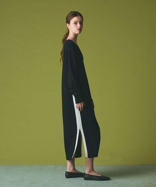 GRACE CLASS(グレースクラス)の「ライン配色ニットワンピース(ワンピース・レディース・グレー/ブラック・36)」の5枚目の写真