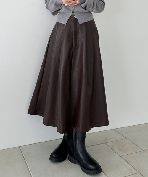 archives(アルシーヴ)の「フェイクレザーフレアミディスカート(スカート・レディース・ブラック/ブラウン・MEDIUM)」の12枚目の写真